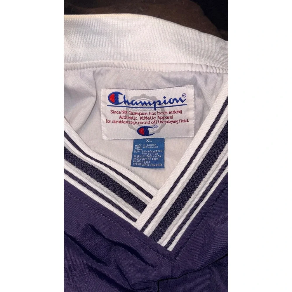 Champion XL Navy V Neck Pullover Windbreaker Jacket Nylon USA 90s - Picture 2 of 12